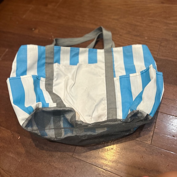 Blue and White Striped Mesh Beach Summer Sand Tote - Picture 2 of 5